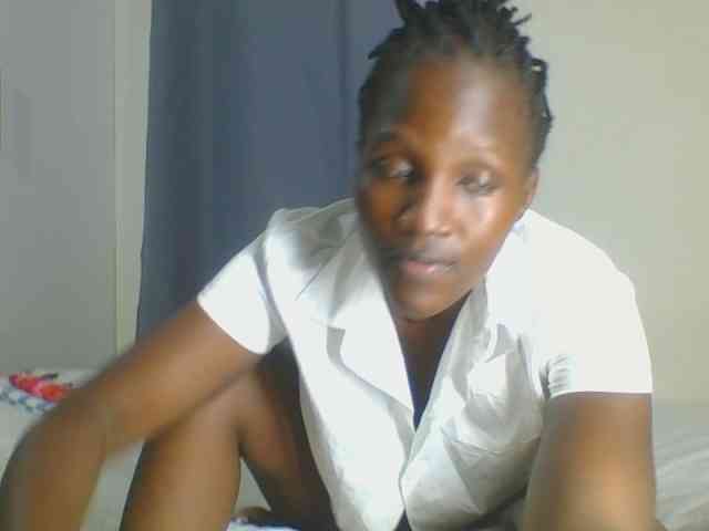 Smilingbeibylove webcam