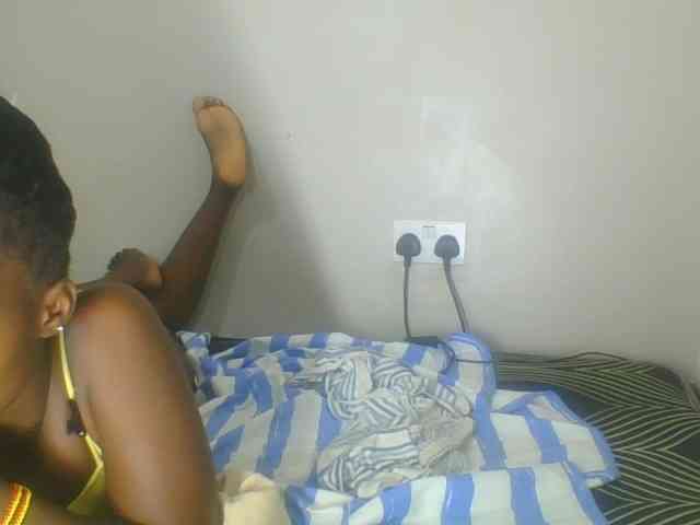 Smilingbeibylove webcam