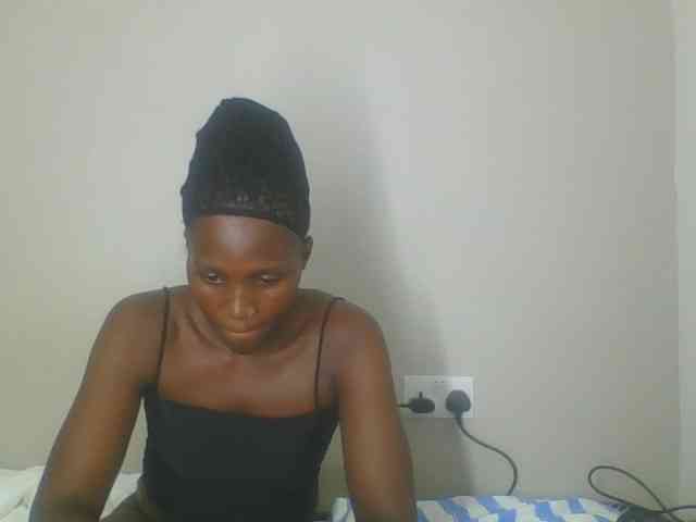Smilingbeibylove webcam