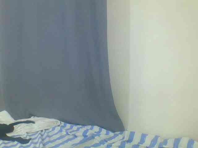 Smilingbeibylove webcam