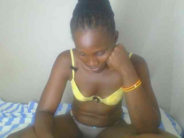 Smilingbeibylove webcam