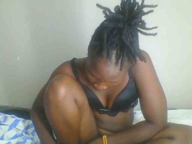 Smilingbeibylove webcam