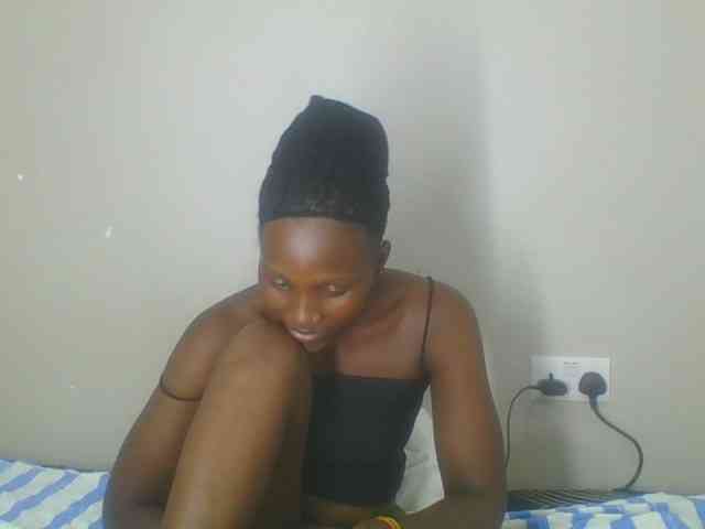 Smilingbeibylove webcam