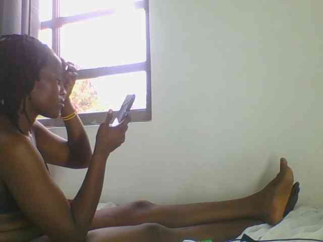 Smilingbeibylove webcam