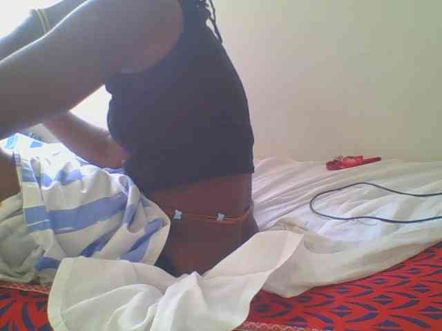 Smilingbeibylove webcam
