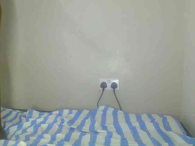 Smilingbeibylove webcam