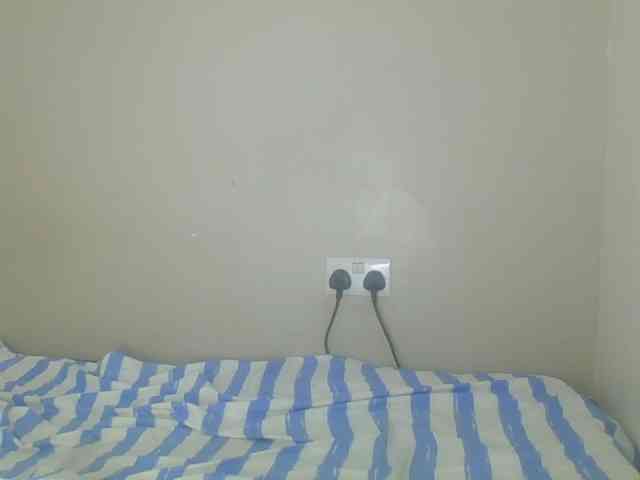 Smilingbeibylove webcam