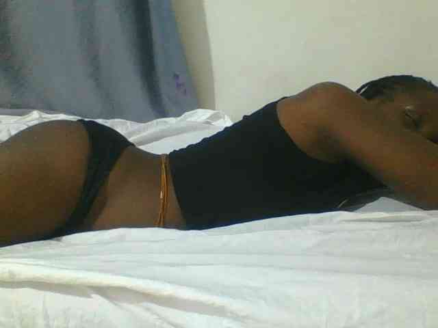 Smilingbeibylove webcam
