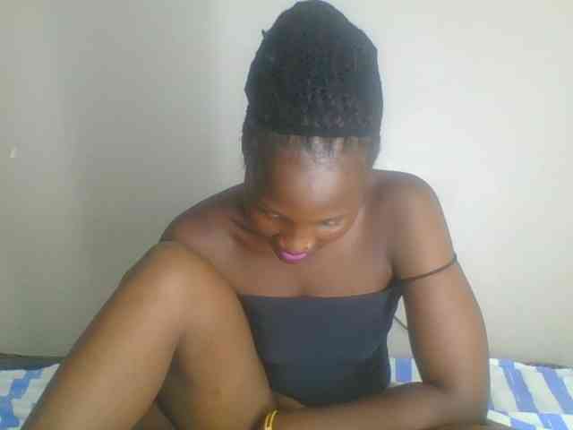 Smilingbeibylove webcam
