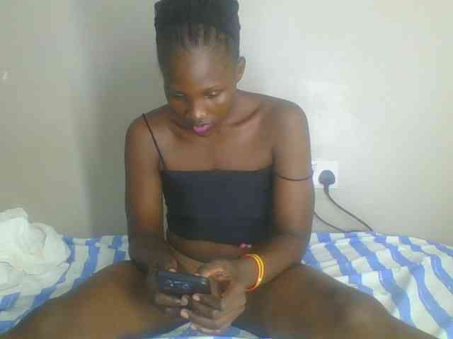 Smilingbeibylove webcam