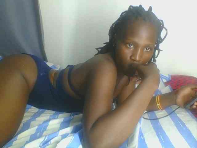 Smilingbeibylove webcam