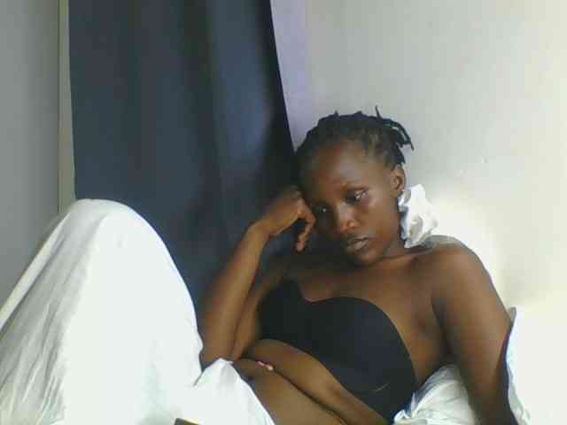 Smilingbeibylove webcam
