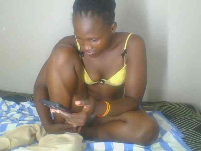 Smilingbeibylove webcam