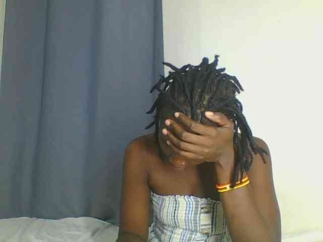 Smilingbeibylove webcam