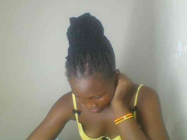 Smilingbeibylove webcam