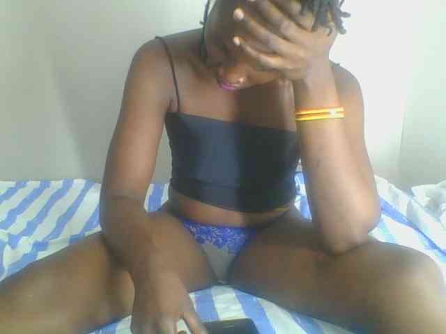Smilingbeibylove webcam