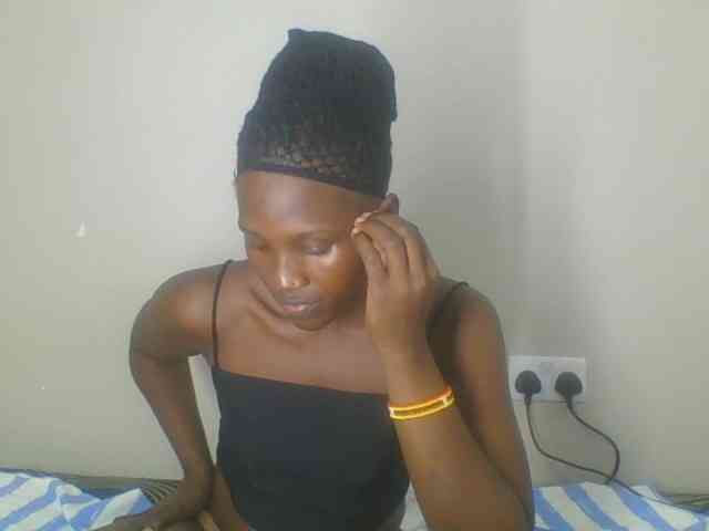Smilingbeibylove webcam