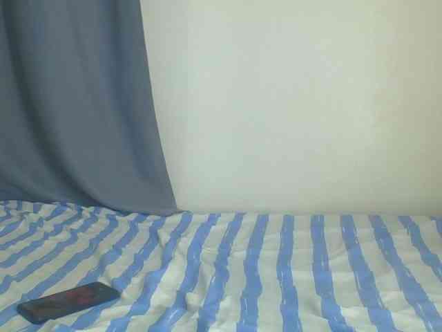 Smilingbeibylove webcam