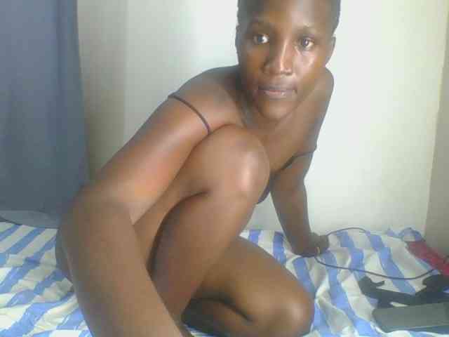 Smilingbeibylove webcam