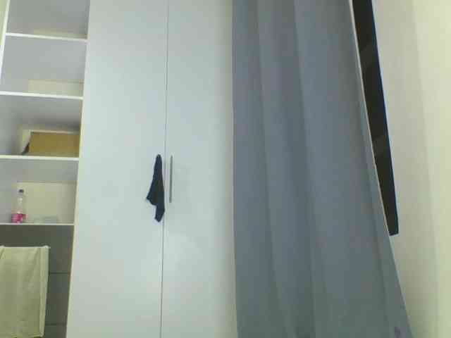 Smilingbeibylove webcam