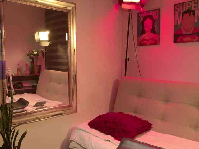 KyraMori Sex Cam Show