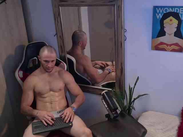 AxelFairchaild Live Webcam on BongaCams