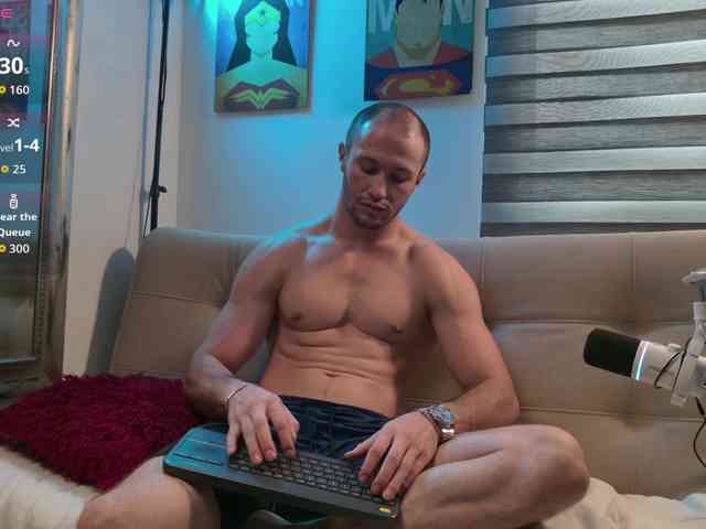 AxelFairchaild Sex Cam Show