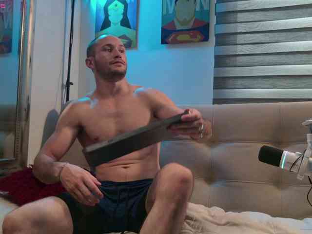 AxelFairchaild Sex Cam Show