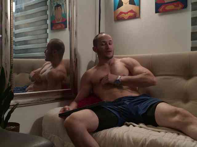 AxelFairchaild Sex Cam Show