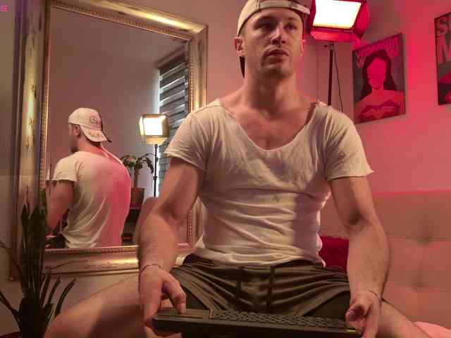 AxelFairchaild Sex Cam Show