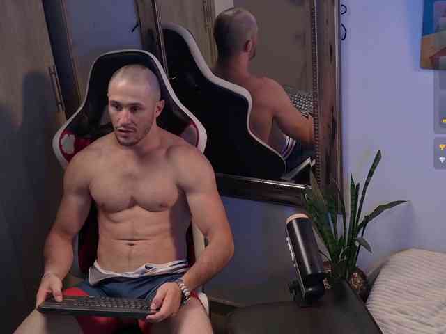 AxelFairchaild Live Webcam on BongaCams