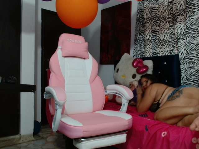 girls-kinky
