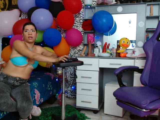 girls-kinky webcam