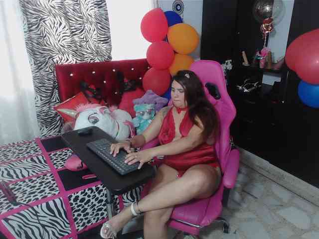 Modelo: girls-kinky