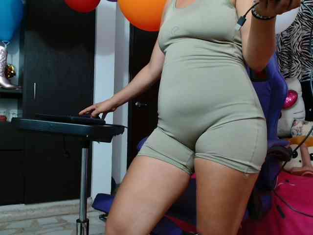 girls-kinky webcam