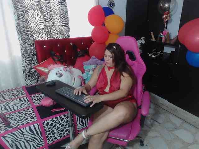 girls-kinky webcam