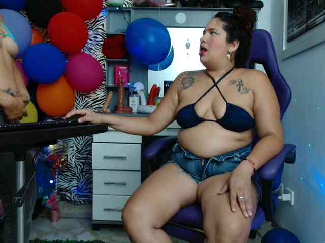 girls-kinky