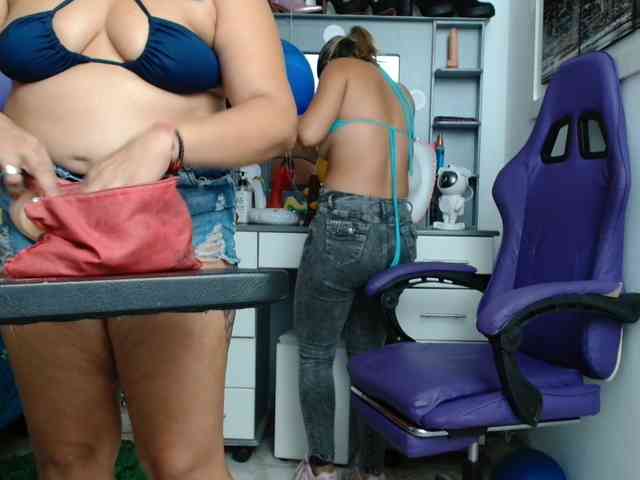 girls-kinky webcam