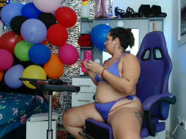 girls-kinky webcam
