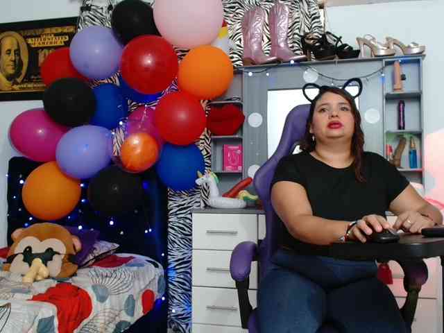 girls-kinky webcam