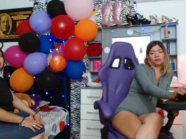 girls-kinky