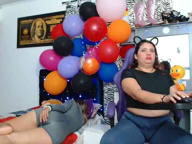 girls-kinky