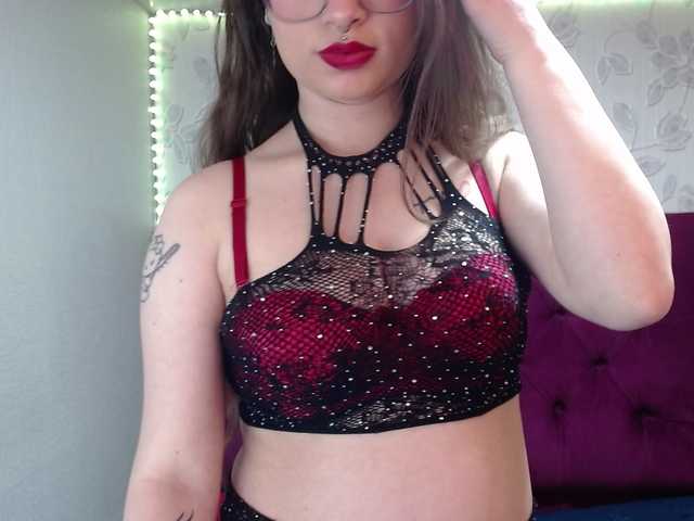 selenabustamante live cam on BongaCams