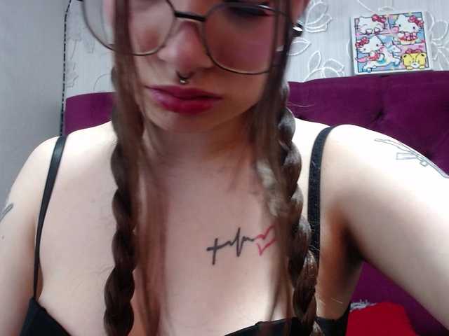 selenabustamante live cam on BongaCams