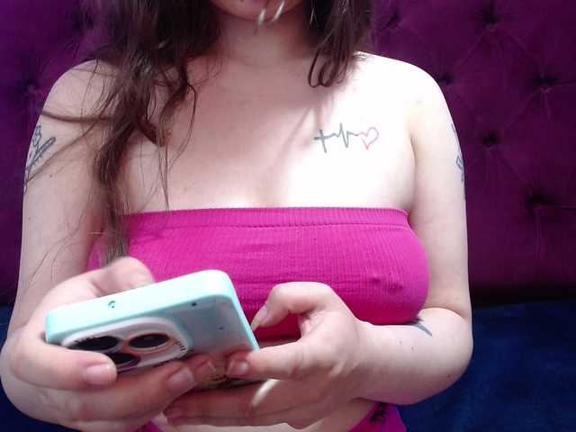 selenabustamante live cam on BongaCams