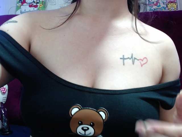 selenabustamante live cam on BongaCams