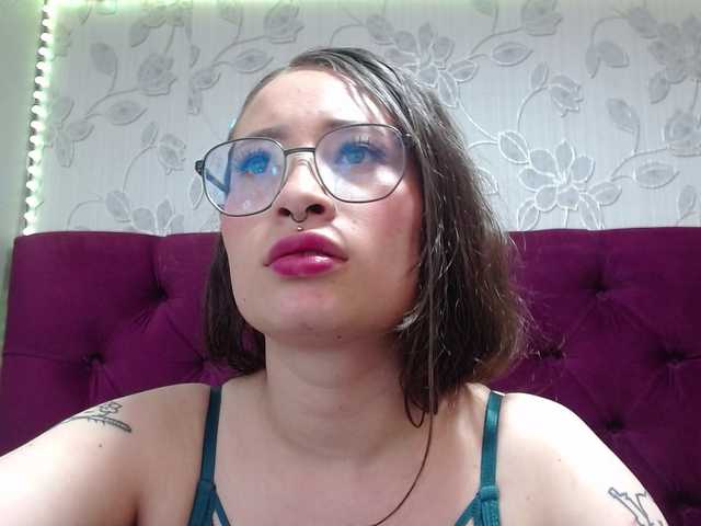 selenabustamante live cam on BongaCams