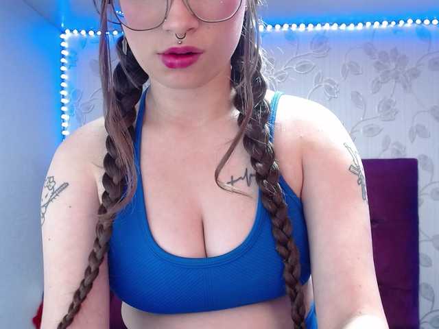 selenabustamante live webcam show