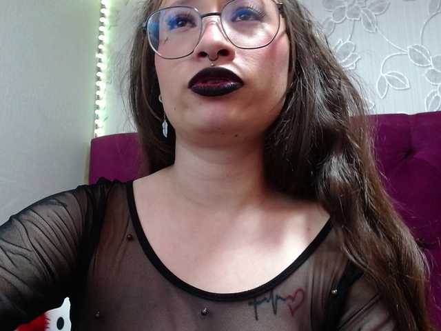 selenabustamante live cam on BongaCams