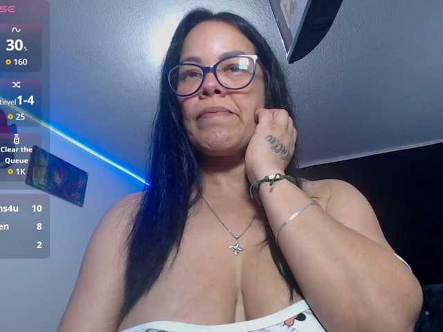 sofia-lopez70 live cam on BongaCams